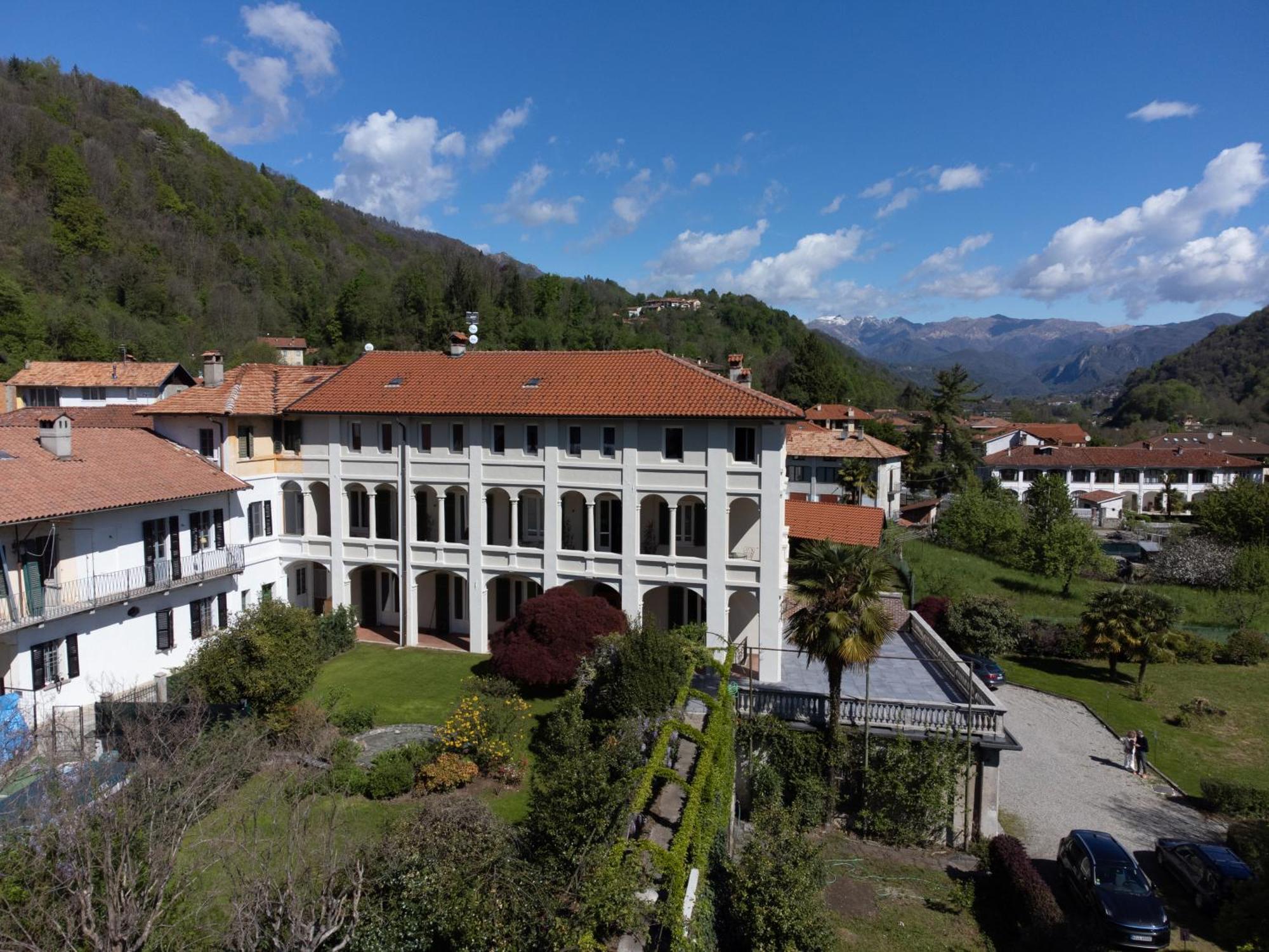 Villa Agnona Camere Borgosesia Exterior photo